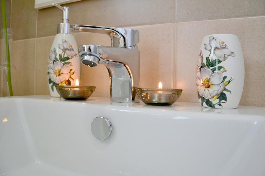 Dimora Delle Rondini Bed & Breakfast Polignano a Mare Room photo
