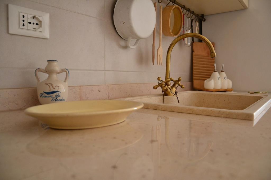 Dimora Delle Rondini Bed & Breakfast Polignano a Mare Exterior photo