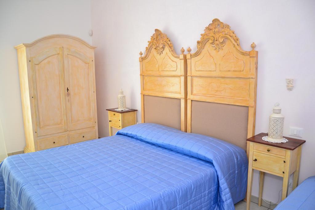 Dimora Delle Rondini Bed & Breakfast Polignano a Mare Room photo